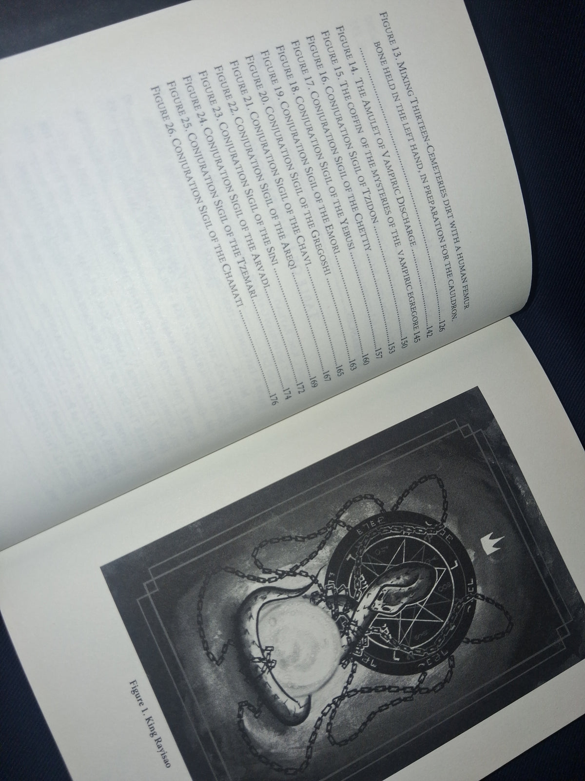Sacerdotium Umbrae Mortis (Second Edition) by Gilles De Laval – Vampiric Necromancy & Qliphoth